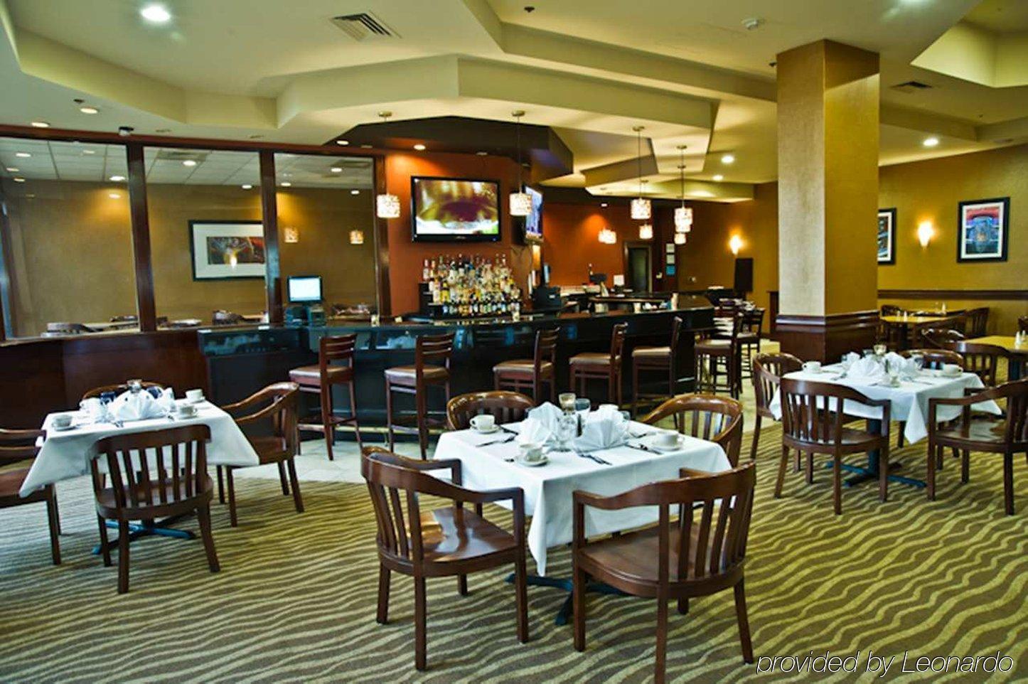 Hotel Ramada By Wyndham Southfield Ristorante foto