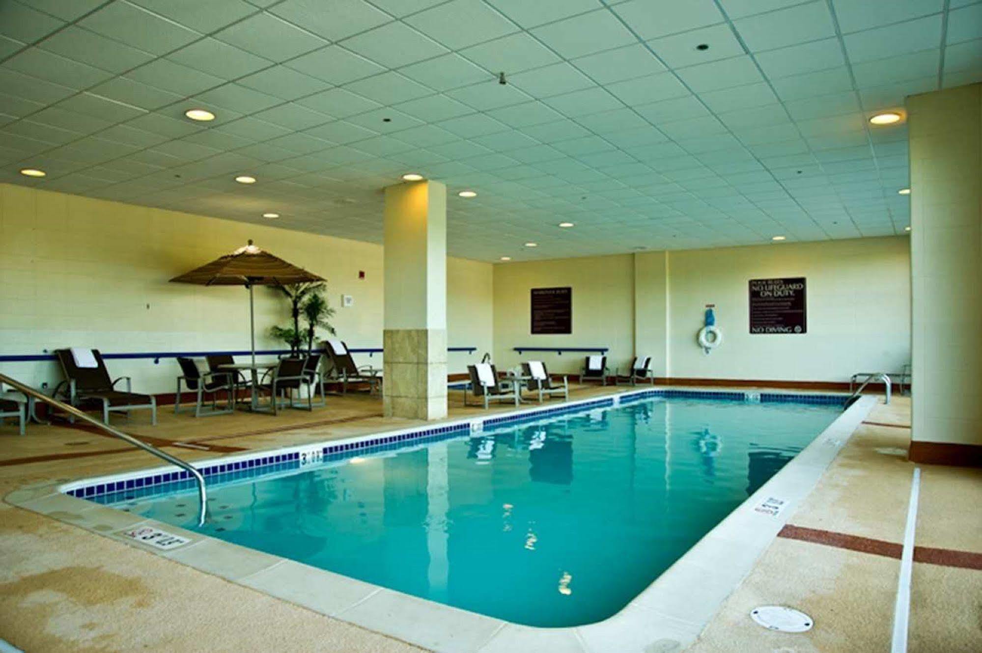 Hotel Ramada By Wyndham Southfield Servizi foto
