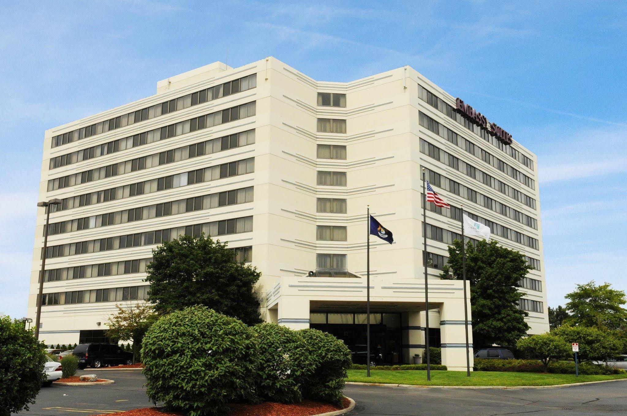 Hotel Ramada By Wyndham Southfield Esterno foto